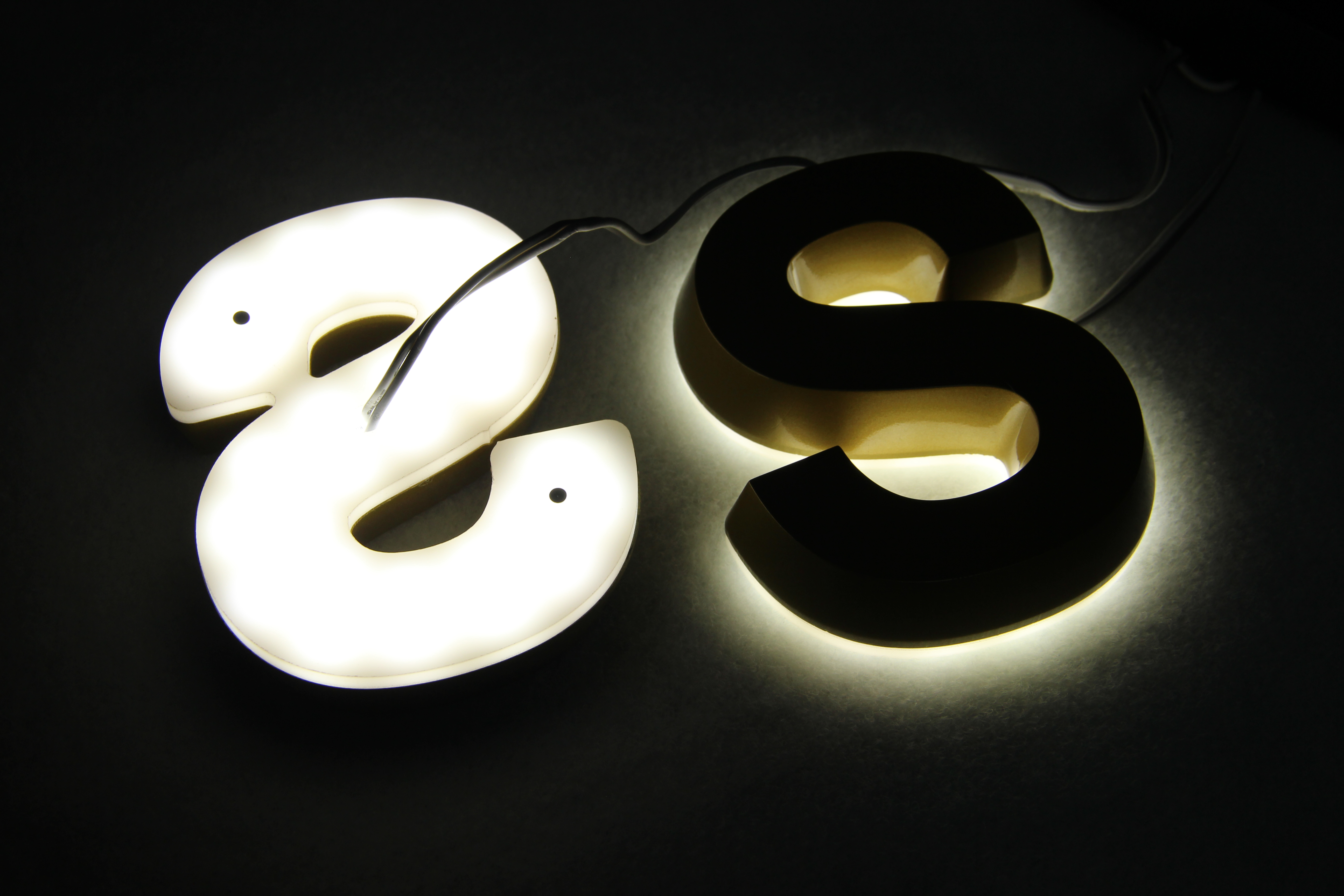 led側面發(fā)光字